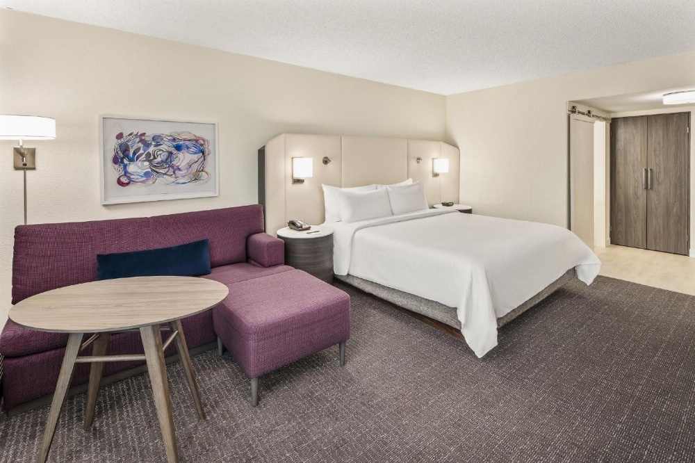 Crowne Plaza Orlando - Lake Buena Vista Main image
